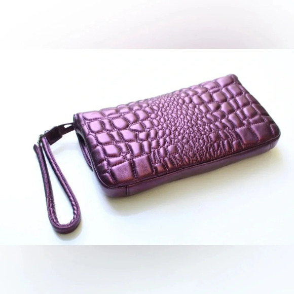 Hobo Original quilted wristlet - Picture 5 of 9